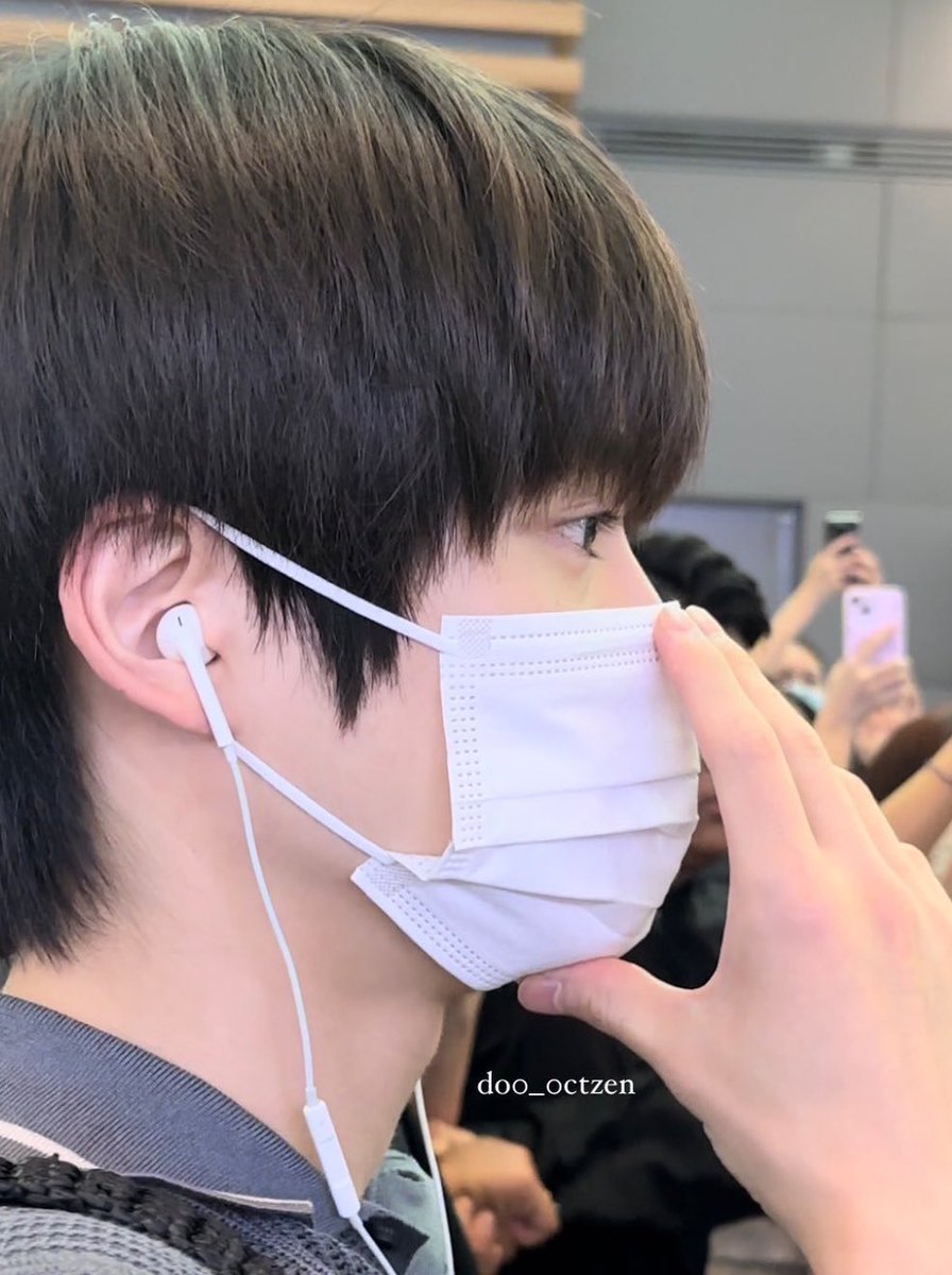 omg Jaehyun is so pretty 🥺