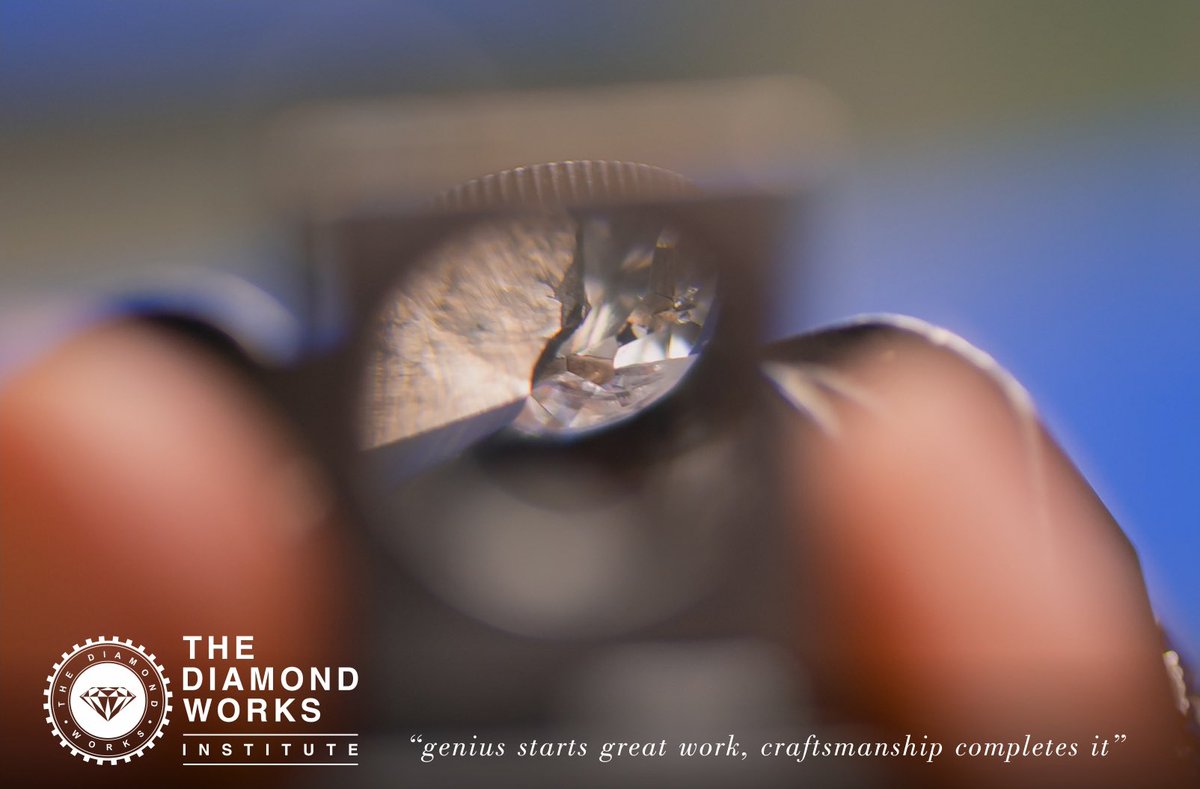 “If you change the way you look at things, the things you look at change.” #naturaldiamonds #qualityselection #takeabetterlook #DiamondWorksTour #southafrica #diamondcut