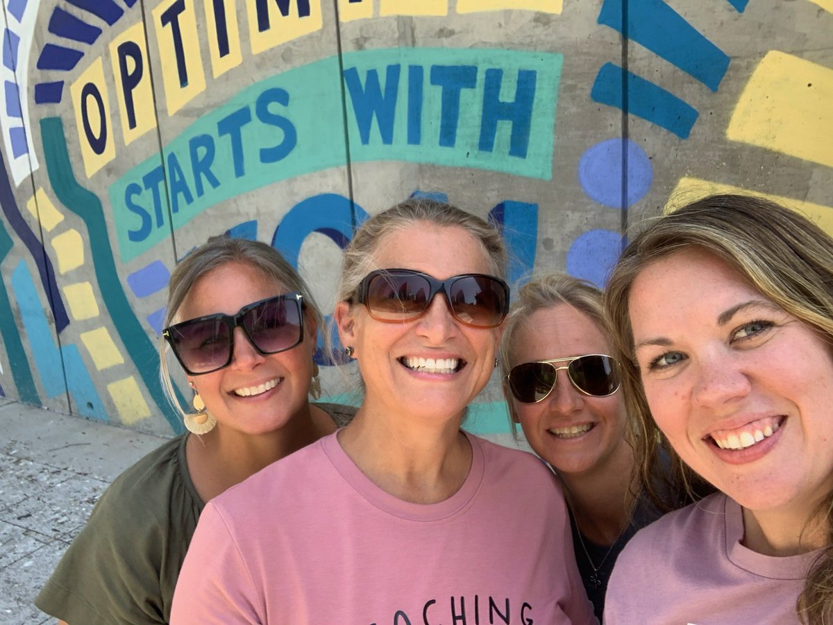 TheRealMrsMeeks's tweet photo. Day 2 of @newtechnetwork #NTAC did not disappoint! We learned more about authenticity in projects and teacher &amp; student rubrics to assess growth, not just at the end, but throughout the project. It was a great day of learning &amp; planning for implementation!  #1LISD https://t.co/WPImLsurDQ