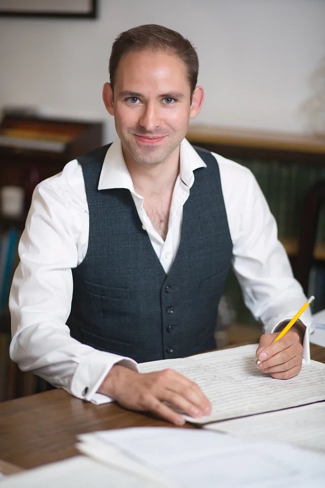 knightsmusicltd's tweet photo. Join us tomorrow at 3pm to meet James Lark.
https://t.co/cVlDX4wqEC
You can hear interviews pre-release by supporting our channel at https://t.co/HHvBd4t2Fl.
@jameslark
#career #music #interview #business #singing #choir #episode70 #jameslark #writer #musician https://t.co/F8n3Hhf7tv