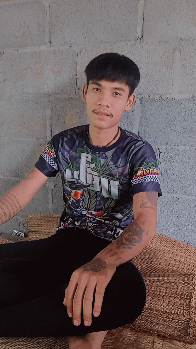 phi_phkhwat's tweet photo. ทรงโจรสเป็กใคร https://t.co/rzeN3rhFtf
