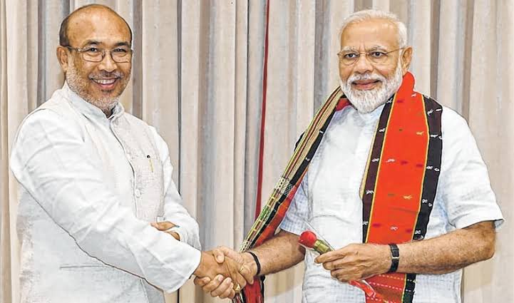 DrNimoYadav's tweet photo. This is N Biren singh, CM Manipur (India).

Manipur is burning for the past 90+ days but his priority was always saving his CM seat not people lives.

On 30 June, he said he won’t resign 

On 1st July, he started calling out his own state citizens for asking about his accountability.

Even if he resigns today after this gruesome incident of Manipur, it will be of no value.