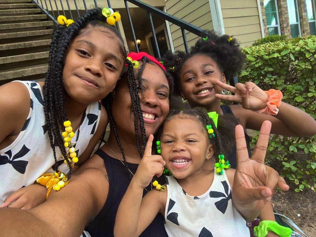 SentfromKali's tweet photo. imagine making a promise to your sisters at a young age that you would never let their kids go through what we been through as kids growing up in foster care . . . promise weโll kept huh ? ๐ฅน๐๏ธ #resteasysis #auntimama #fostercarestories #adoptionstories https://t.co/pH19a3omCn
