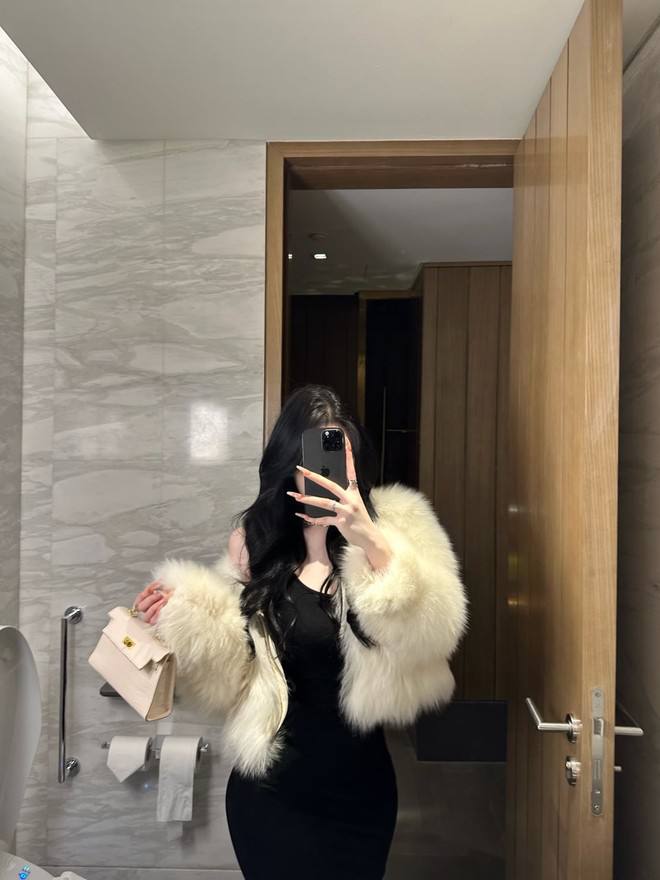 I am a sexy, loyal, devoted and most of all God fearing lady who's looking for the same man to spend the rest of my life with.