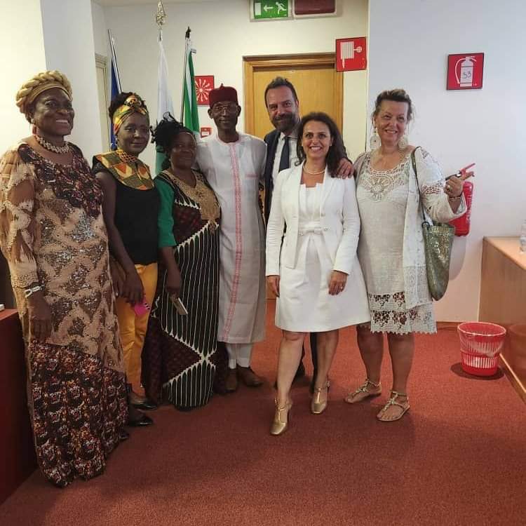 SteadfastNGO's tweet photo. #AfricanWeek
Costruttivo dibattito su temi essenziali: sviluppo, innovazione, #migrazioni, lotta alla tratta cercando soluzioni concrete e praticabili.
Il #pianomattei, concordano tutte le delegazioni presenti, è l'unica via.

 #steadfast  

Leggi ⬇️
https://t.co/uLO1rCxd9s https://t.co/lhpXjttfaI