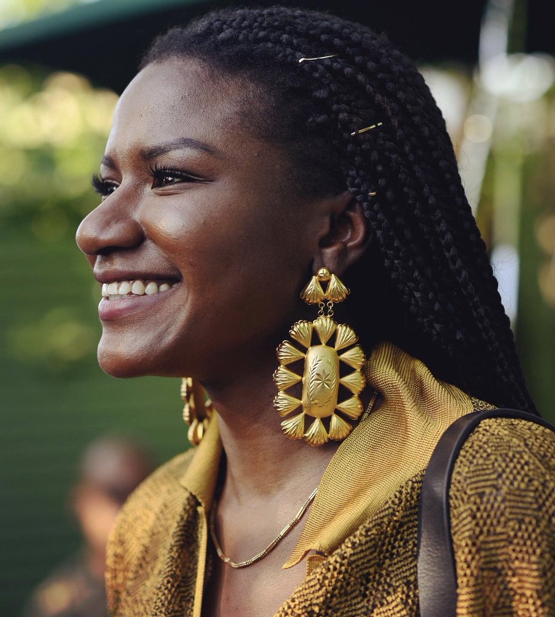 YusufYuie's tweet photo. Rest in power and greatness to Sinat G. Truly a beautiful spirit and someone who would always just check on you. Love forever and rest well Angel. ♥️🕊️ https://t.co/Qt2wobCYzO