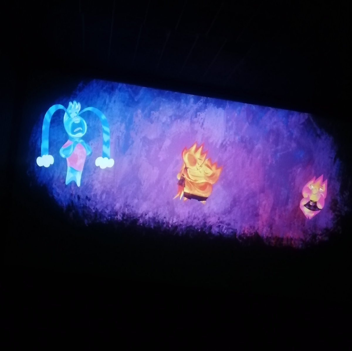 Goatjesus29's tweet photo. Recién pude ver elementos, y que bonita película, es una hermosa historia de amor que me hizo reflexionar mucho sobre lo que todos merecemos y necesitamos ser al momento de abrirnos a una relación, qué hermosa química tiene, y es una gran pausa antes de los 2 estrenos de mañana. https://t.co/6uwGqMRr1k