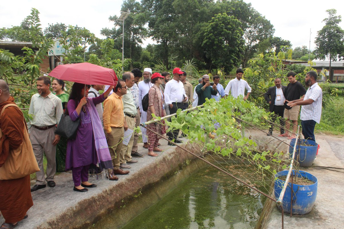 ClimateCentre2's tweet photo. On 19 July 2023, a part of a workshop, "Sacred to Sustainable: Mobilizing Bangladesh's Faith Leadership for Climate Action, " was arranged at CCDB Climate Centre.

A group of 30 people visited the Climate Centre as a part of the workshop. 

#workshop #ICCCAD #SajidaFoundation https://t.co/8lGRVQvkeb