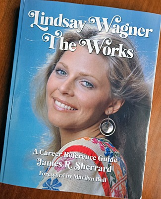 BIONICFANS's tweet photo. EPIC NEWS: The DEFINITIVE reference guide to the career of @mslindsaywagner is coming from an authority you can trust: #BionicWoman / #LindsayWagner guru and web author of https://t.co/BP1bcvk3br — @JamesRSherrard — Stay tuned . . . https://t.co/qjUxFXZm8G