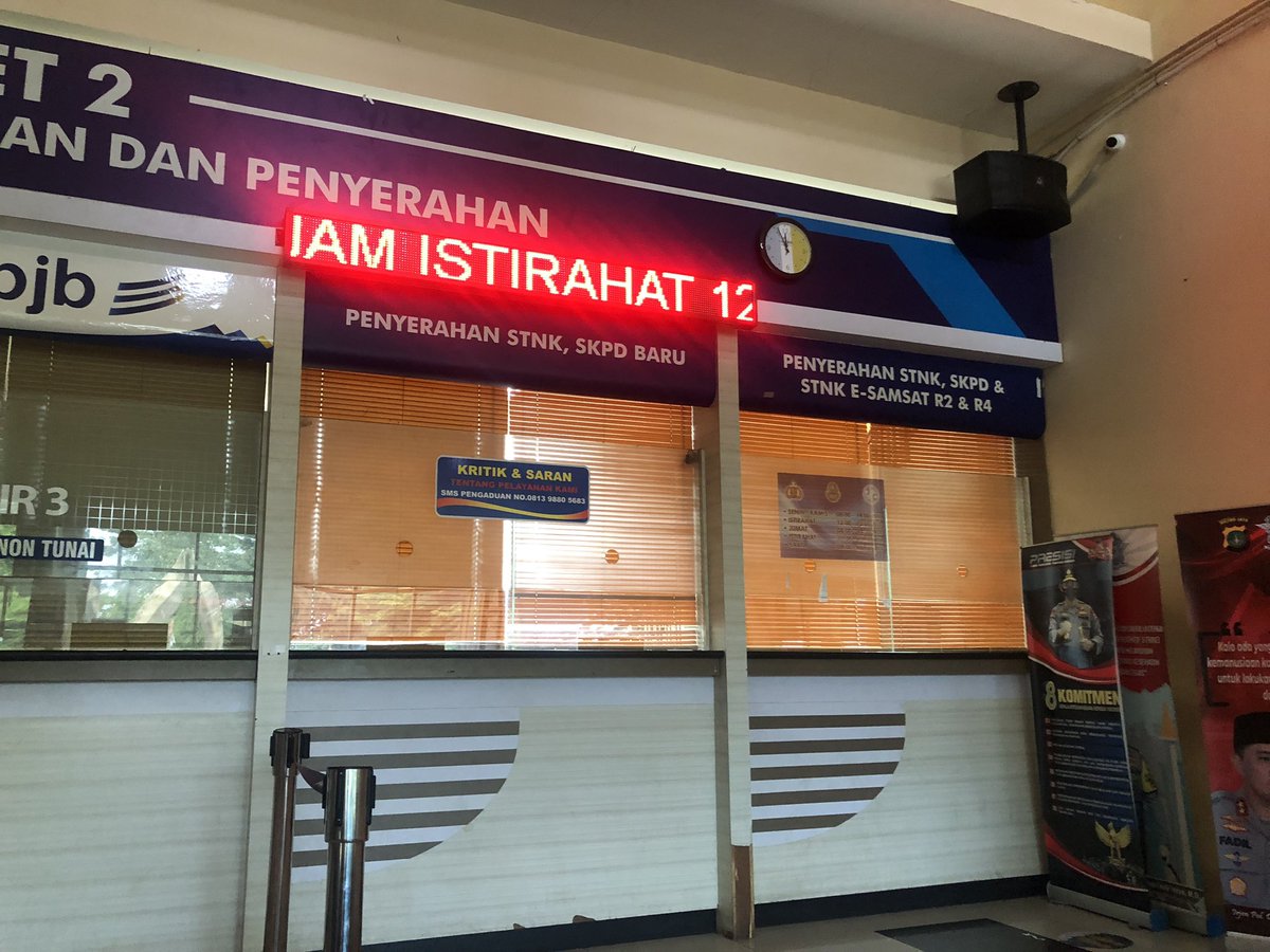 adlynon's tweet photo. Tempat paling buang2 waktu 🤬🤮 https://t.co/v5QtuDhIC7