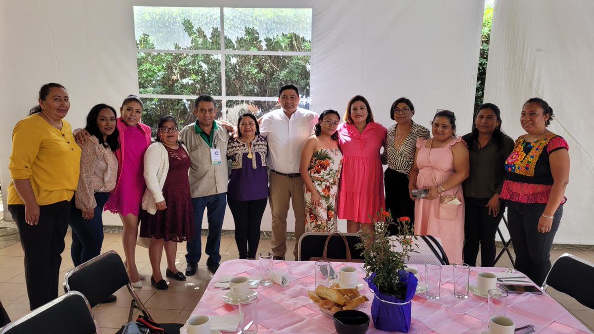 stpeidceo22_25's tweet photo. Con la presencia del Secretario General, Secretaria de Trabajo y Conflictos, Secretaria de Previsión Social, Secretaria de Escalafón, Secretario de Actas y Acuerdos, y Secretario de Asuntos Culturales y Deportivos; El Comité Ejecutivo del STPEIDCEO https://t.co/cD7JwWYJbU