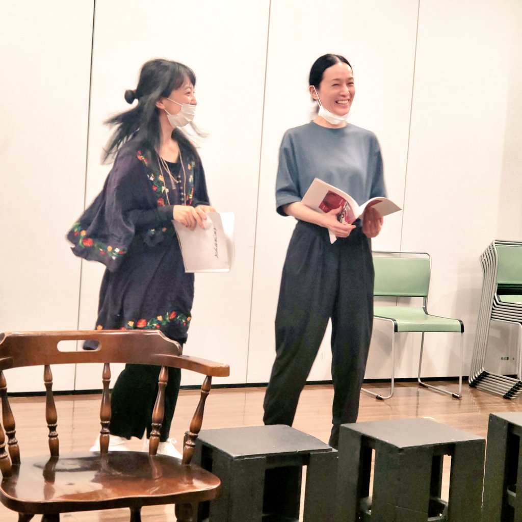 YESTERDAYVAR's tweet image. ８月のNEWキャスト組み合わせでのお稽古場より☺️
６月と雰囲気が変わり、バージョンアップした「イエスタデイ」になる予感！！
今後８月のNEWキャストさん紹介もしていきます！
#イエスタデイ
#清水邦夫 
#VARLIVE
#南青山マンダラ