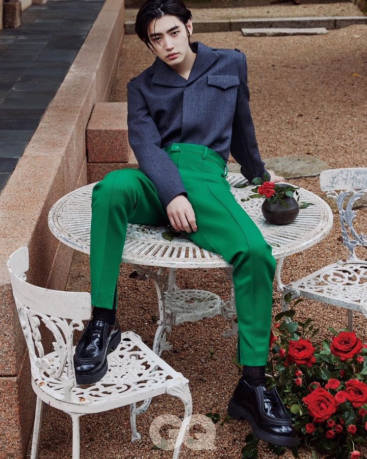 ENHYPEN Sunghoon is gorgeous in new pictures for GQ Korea's August 2023 issue.