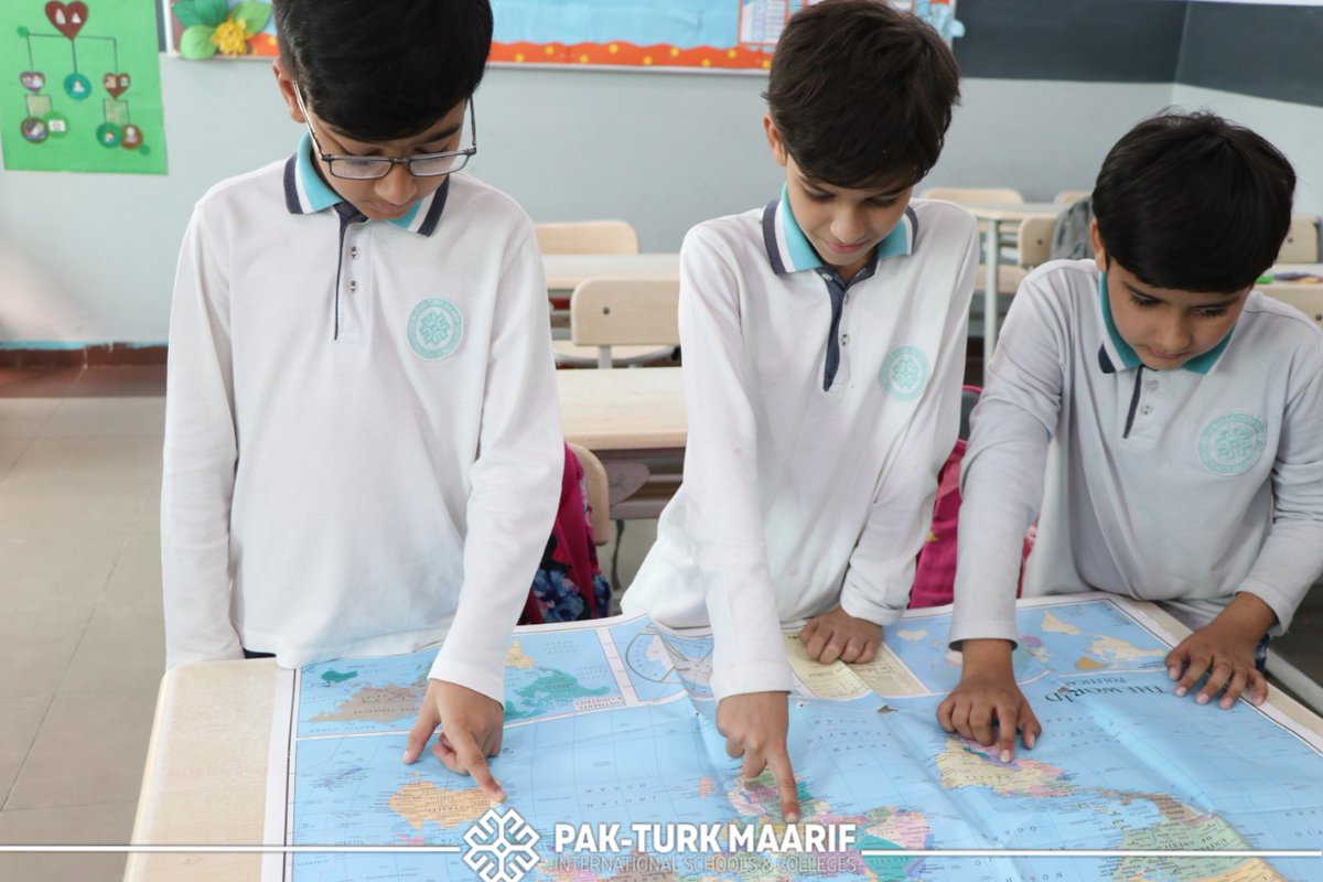 PakTurkMaarif's tweet photo. It is Fun Exploring the Wonders of Our World through the Power of Maps! 🌍🗺️🎒
#PakTurkMaarif #GeographyLessons #GlobalLearning https://t.co/GY2ScjMW6B