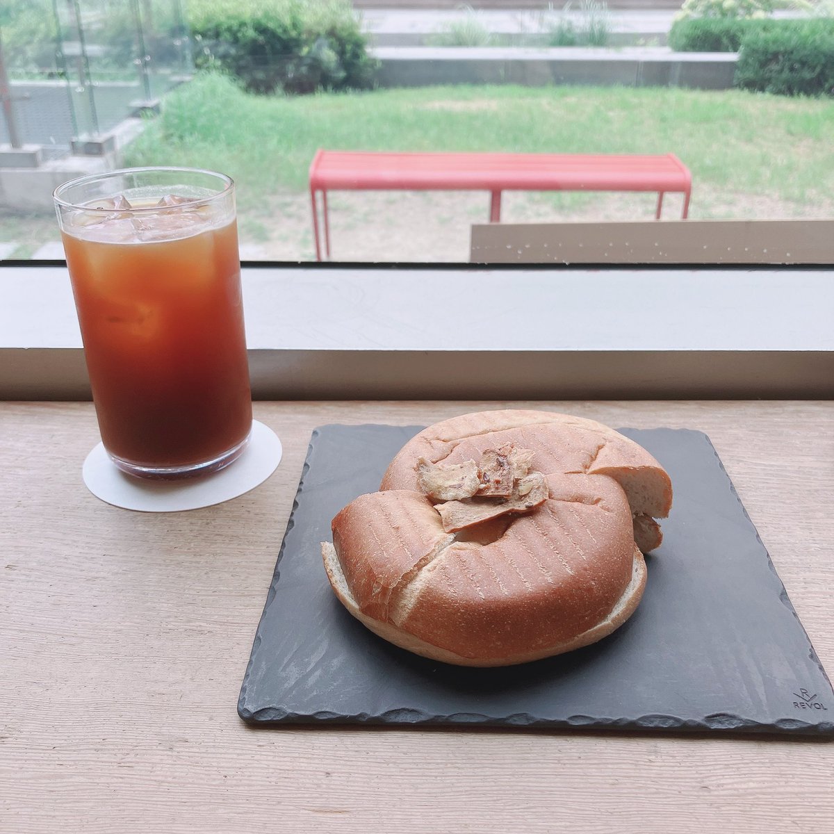 5hinee_keyayaka's tweet photo. 空港むかう前に行ってきました✌️🥯 https://t.co/TVNHstKWWr