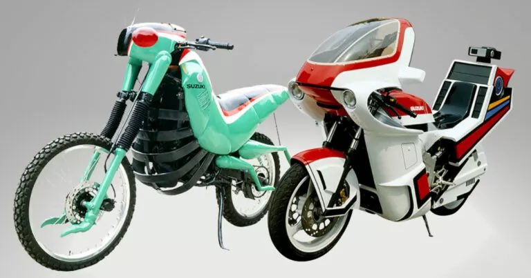 □ 仮面ライダーBLACK バトルホッパーは、スズキのRA125/RH250/RM250が