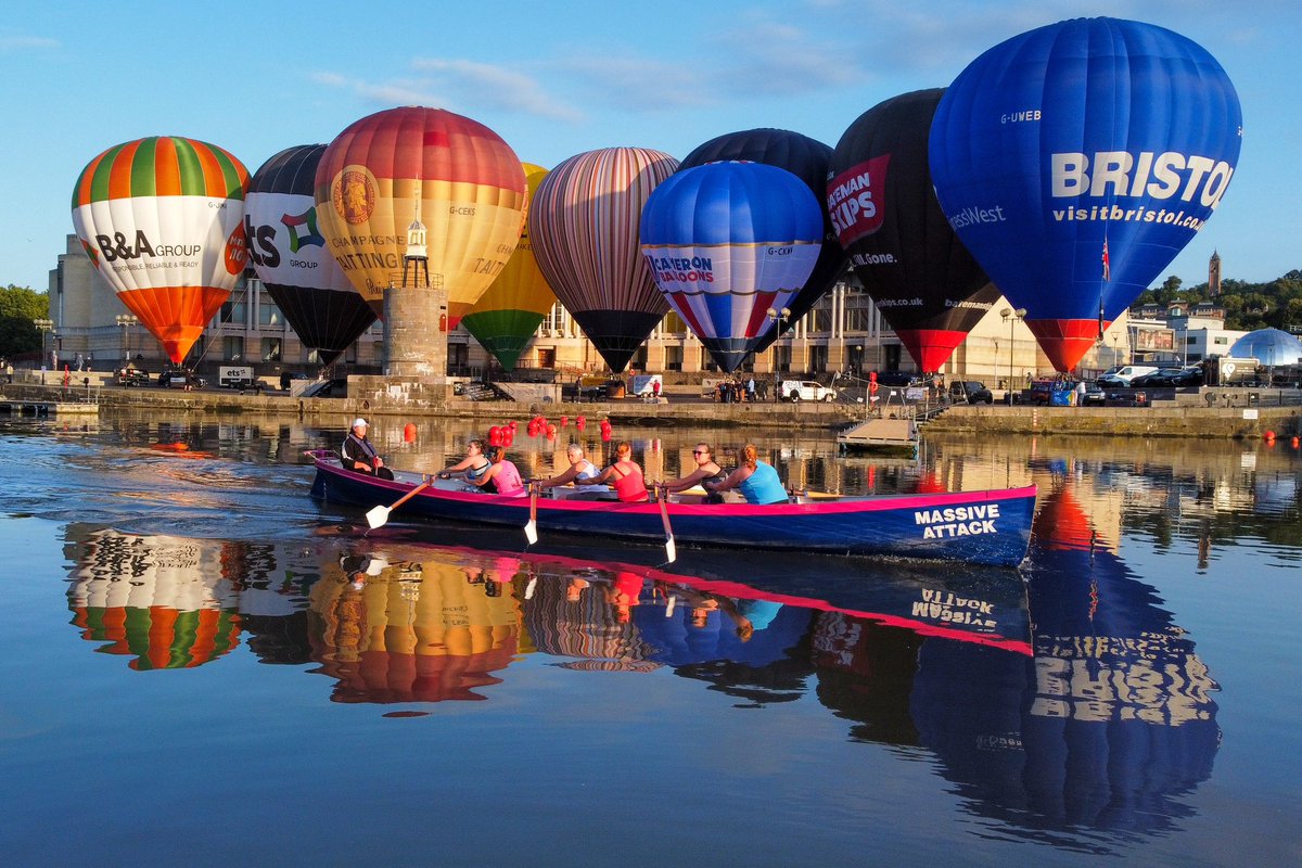 I’m just wondering if this is the most Bristolian picture ever?

#bristol #balloons #westisbest