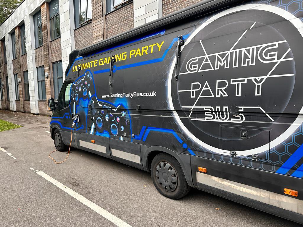 Chiswick School tweet media