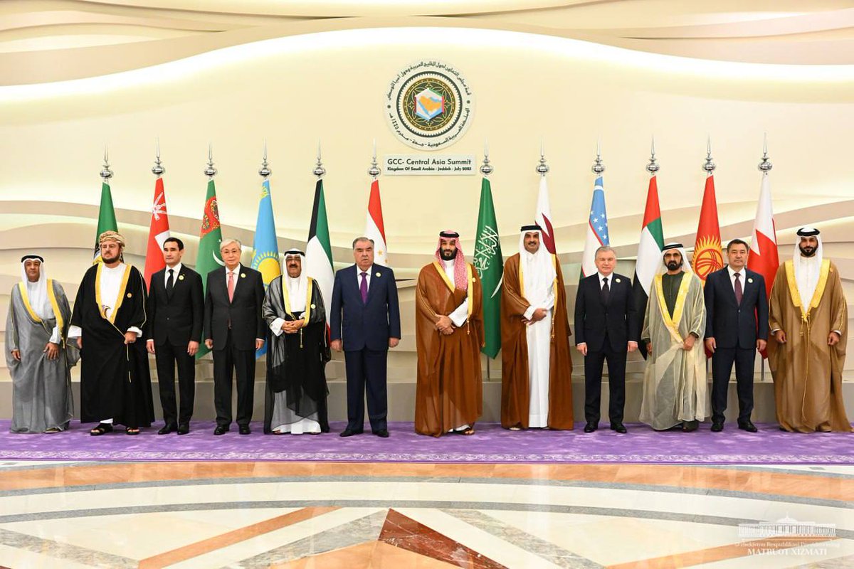 A delegation led by @president_uz participated at the First #GCC-#CentralAsia Summit in #Jeddah & proposed important initiatives towards better interregional cooperation facilitating more active economic, investment, people2people,+ ties. The next Summit will be in #Samarkand🇺🇿.