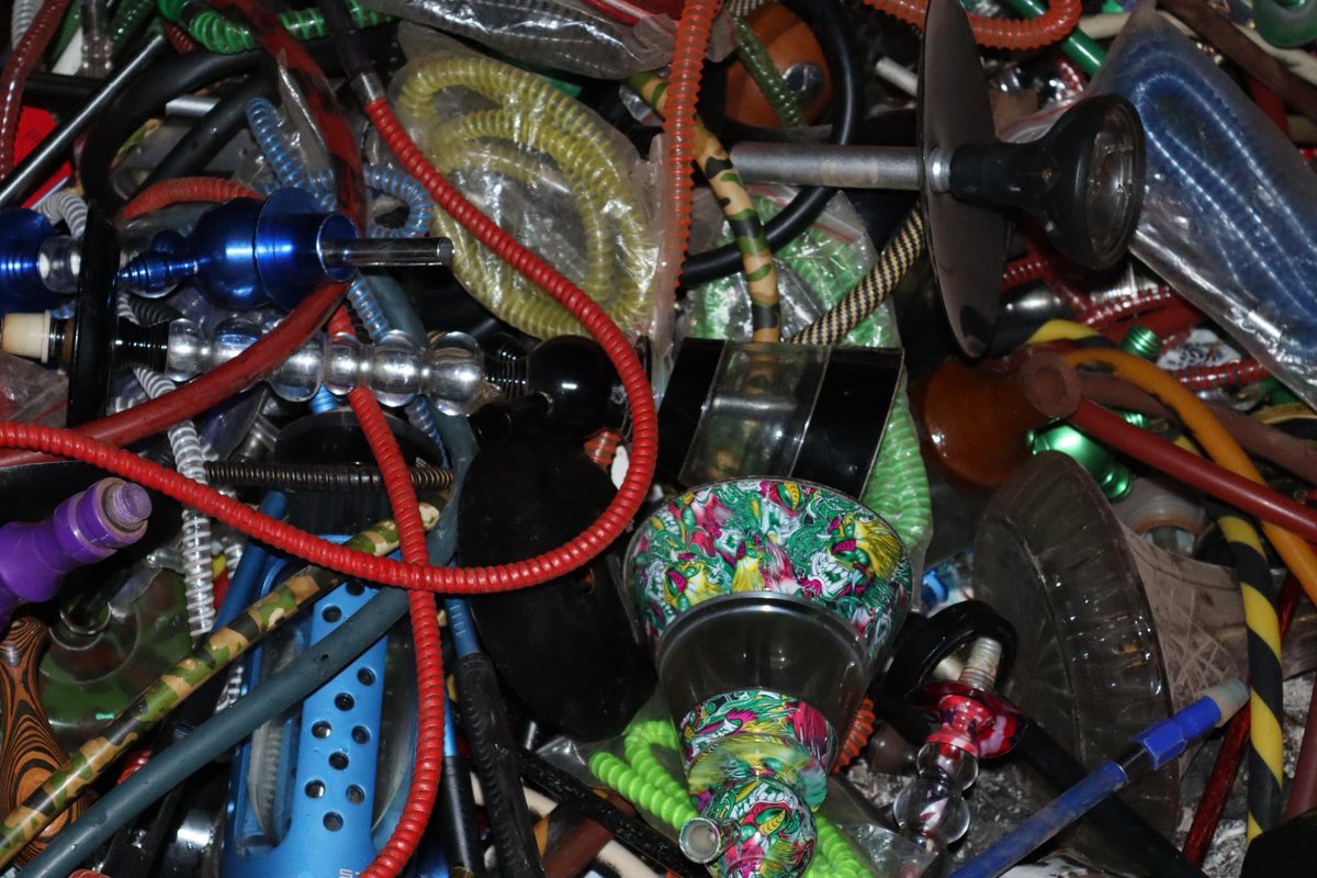 NationMali's tweet image. 🇲🇱 - Opération Centrale Des Stupéfiants (OCS) : 8 personnes écrouées et 15 appareils chichas saisis
( @bamako_bamada )