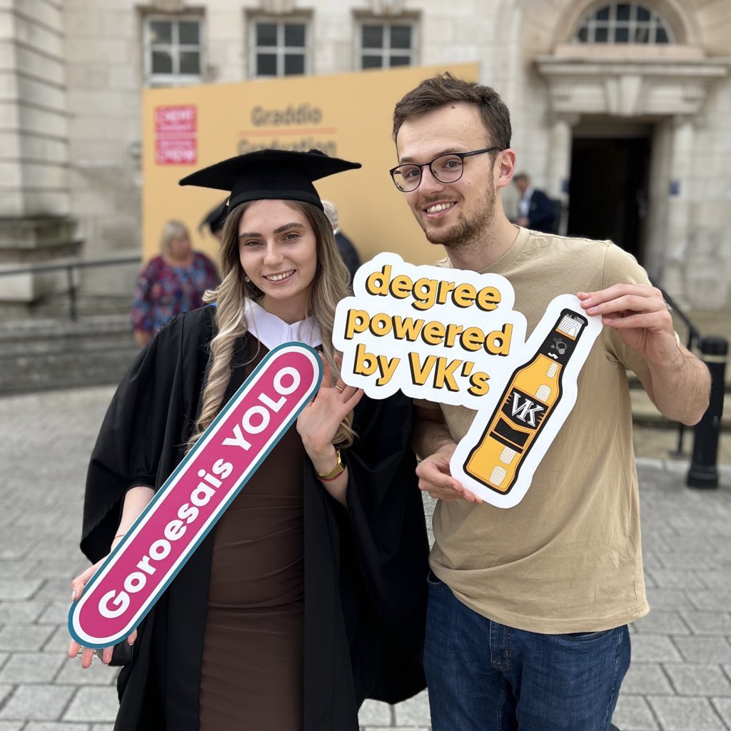 cardiffstudents's tweet image. Graduation 2023 Day 4 🙌🍾🎓

Hwre🔥

Go! Go! Go!

#CardiffGrad