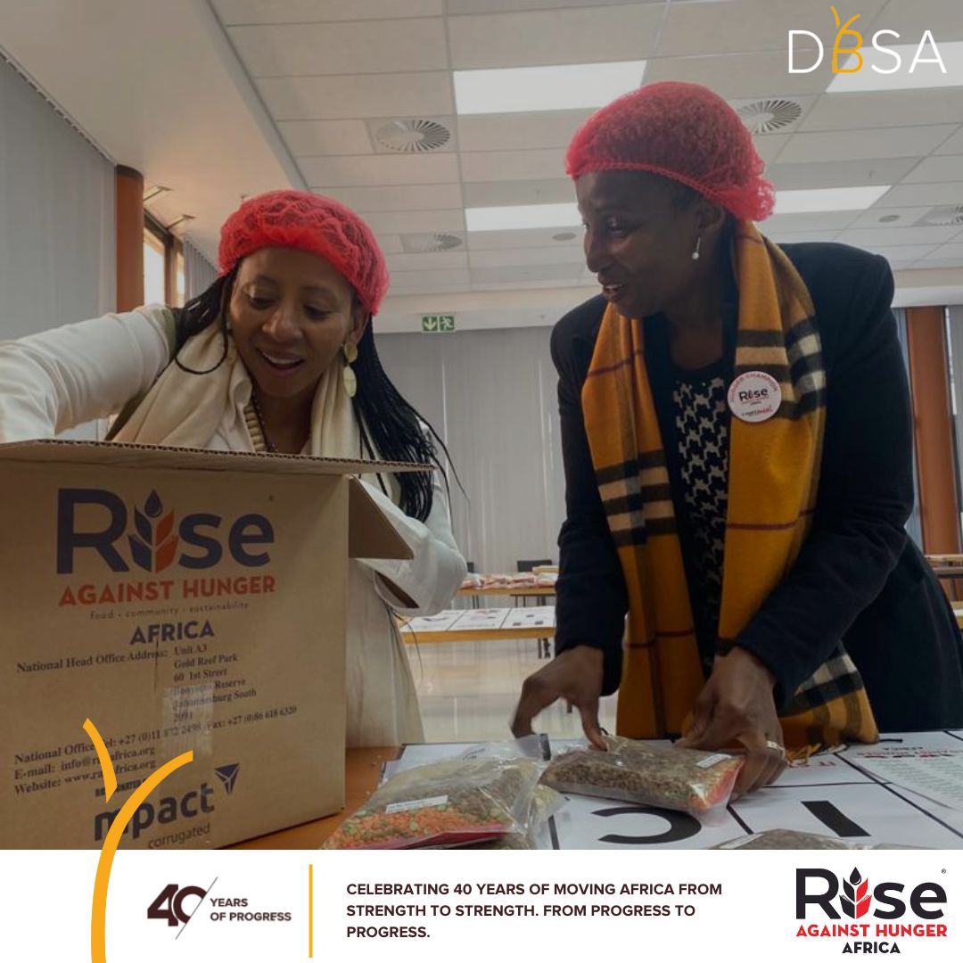 DBSA_Bank's tweet image. The DBSA and Rise Against Hunger collaborated on a CSI food packaging initiative to address poverty, inequality, and food security in underprivileged ECD centers, promoting Africa&apos;s prosperity.

#NelsonMandelaDay #DBSA #ProgressForHumanity #ItsStartsWithAMeal