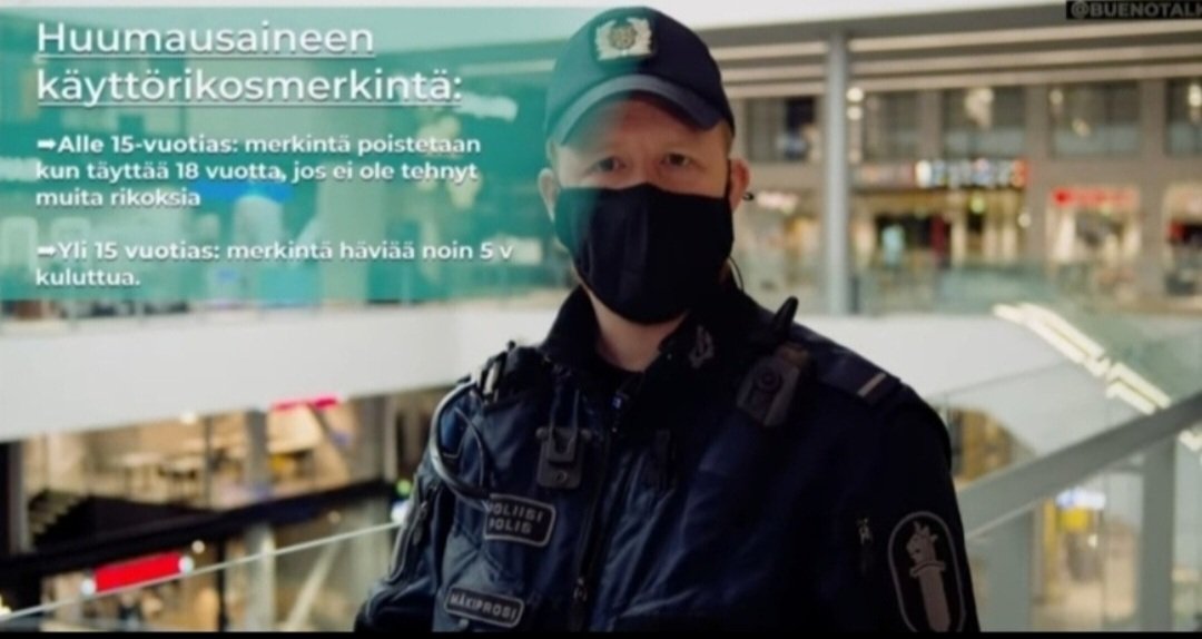 HampunKukka's tweet photo. @JariTaponen Perusoikeudet ovat vahvalla pohjalla ja poliisin on turvattava perusoikeuksien toteutuminen. Kuitenkin samaan aikaan @SuomenPoliisi katsoo erittäin tärkeäksi rangaista jos ihminen toteuttaa perusoikeuksiaan. #dekriminalisointi #huumeet #korruptio #Aarnio 

https://t.co/l4CCBy5WSk https://t.co/XppJ4SyvQ5