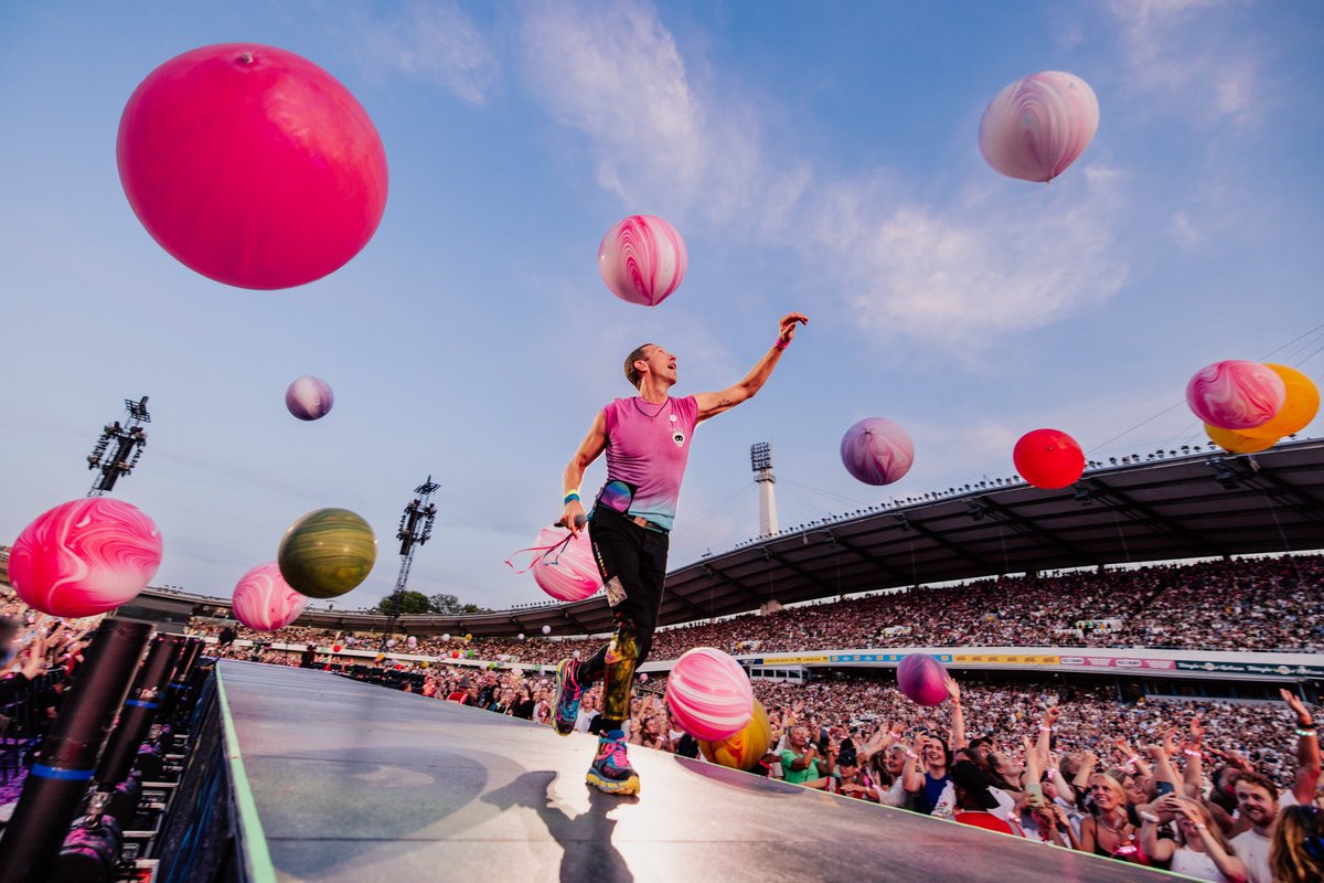 Coldplay have just announced new European tour dates for Summer 2024 ✨

🇬🇷 Athens · June 8
🇷🇴 Bucharest · June 12
🇭🇺 Budapest · June 16
🇫🇷 Lyon · June 22 + 23
🇮🇹 Rome · July 12 + 13
🇩🇪 Düsseldorf · July 20 + 21
🇫🇮 Helsinki · July 28
🇩🇪 Munich · Aug 15 + 17
🇦🇹 Vienna · Aug 21
🇮🇪