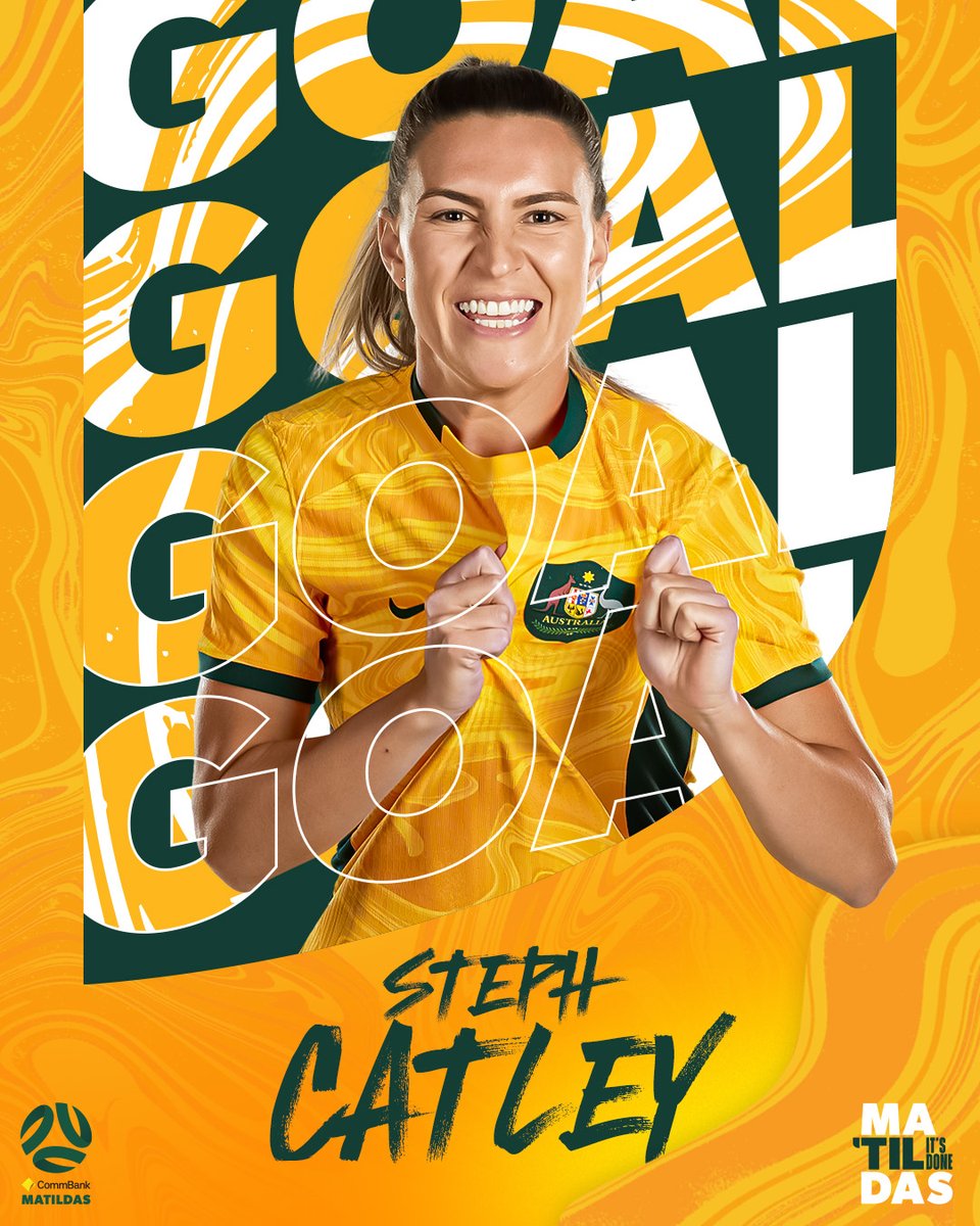 TheMatildas's tweet photo. WE TAKE THE LEAD AT STADIUM AUSTRALIA 🔥

@stephcatley cool as you like from the penalty spot 🥶

#AUS 1 – 0 #IRL | #FIFAWWC #Matildas https://t.co/j4TXPiQSg8