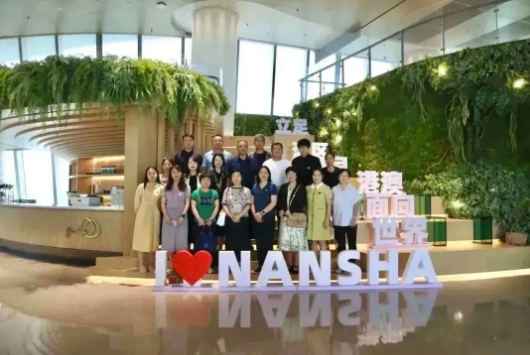 GBASciForum's tweet photo. #GSF secretariat welcomed reps from Hebei Association for Science and Technology!
Jiang Dong, HBSAT vice-chairman, envisions joint efforts in cross-regional innovation & global #SciTech services based on national strategies of the Bejing-Tianjin-Hebei & #GBA regions. #GSFupdates https://t.co/JY4Am4j04R