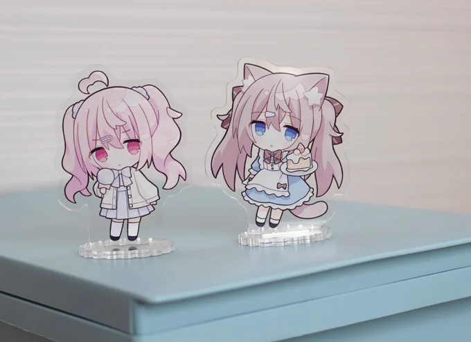 ✦ new item ----- 「アクリルスタンド ももね & ねこメイド」  新刊セット限定で入れます 会場限定です! 70*70mm  #C102
