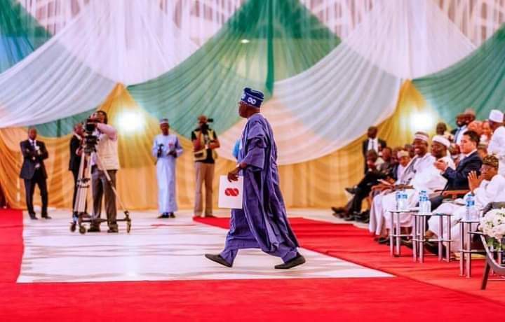 enevene2003's tweet image. I stand with our President, Bola Tinubu 100%. 
Kindly LIKE &amp;amp; RETWEET if you stand with him.