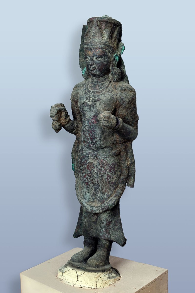 theladywilson's tweet photo. Made with Lost Wax method this Bronze Sculpture of Surya God 7th Century CE from Navsari, Gujarat is one of the best sculptures in the collection of The Lady Wilson Museum. https://t.co/4ZMjYPenDY
