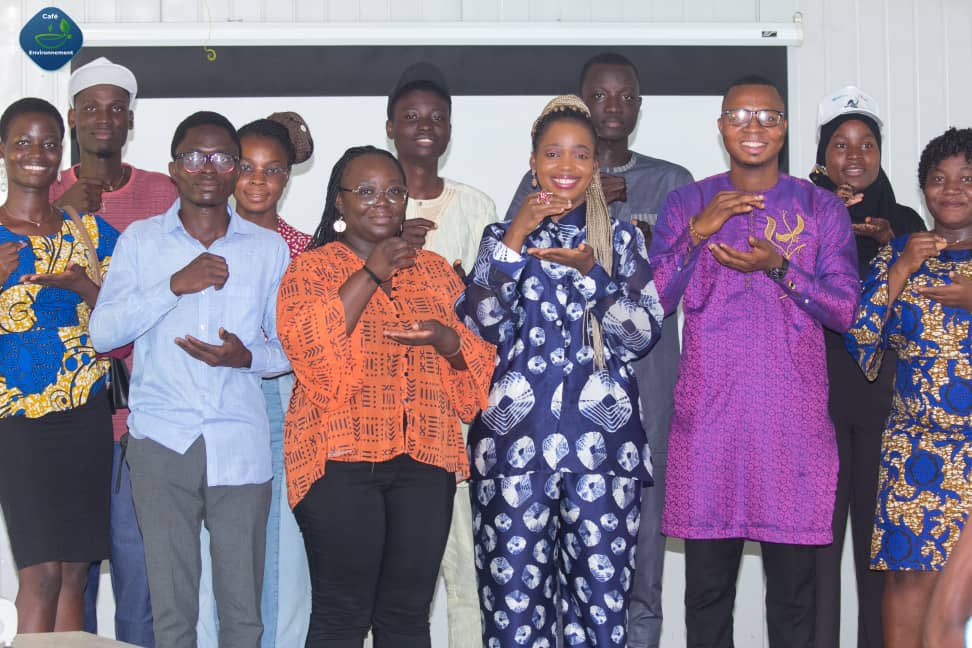 KuassiNanga's tweet photo. Envie de participer à la 16è session du #CafeEnvironnement⁉️

Envoie vite Nom, prénom et photo à cafeenvironnement@gmail.com

#Wasexo #ineskuassi #LaLadyEnvironnementaliste https://t.co/yttC5zoi1K