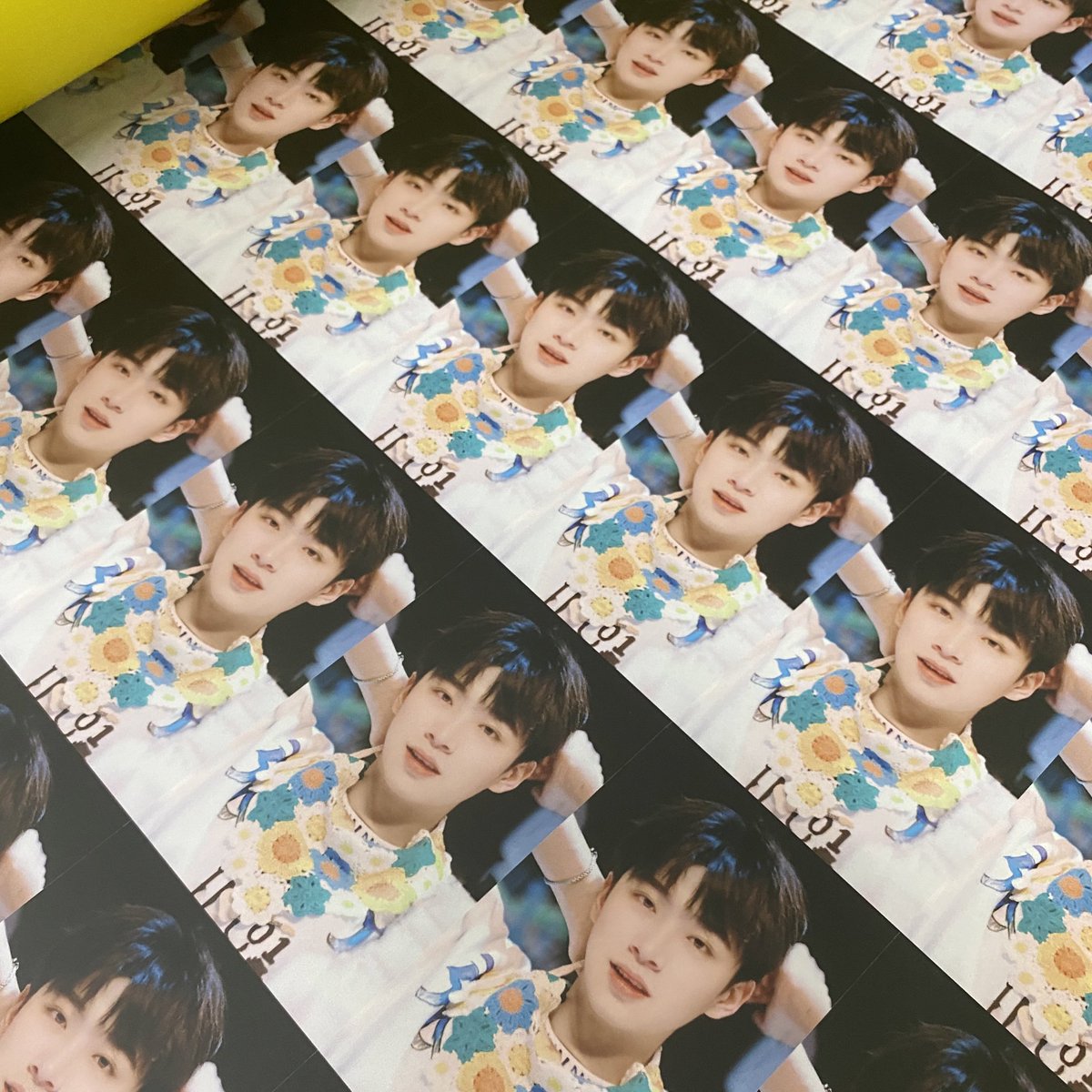 งาน EXO-SC BACK TO BACK FANCON IN BANGKOK วันที่ 5 สิงหาคมนี้ เตรียมของแจกกันรึยังค้า สั่งผลิตพัด โฟโต้การ์ด หรือสโลแกนยังทันน้า จัดโปรส่งฟรีกันไปเลยยย 
#EXOSCinBangkok #EXOSCinBKK #EXOSC_BackToBackinBKK
#SEHUN #CHANYEOL #EXO_SC #รับทําgiveaway #ทำของแจกหน้าคอน #รับทำพัด