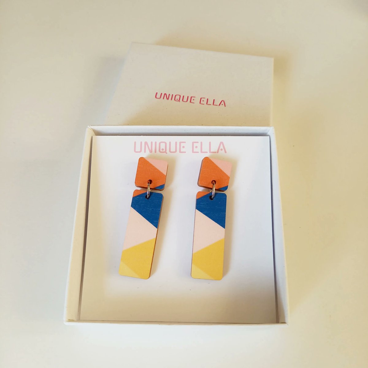 JewelleryElla's tweet photo. A colourful 🤩 addition to your jewellery collection! 

#sustainablejewellery #slowfashion #sustainableearrings #uniquepieces #uniquejewellery  #uniqueearrings https://t.co/9OWkWzgbpW