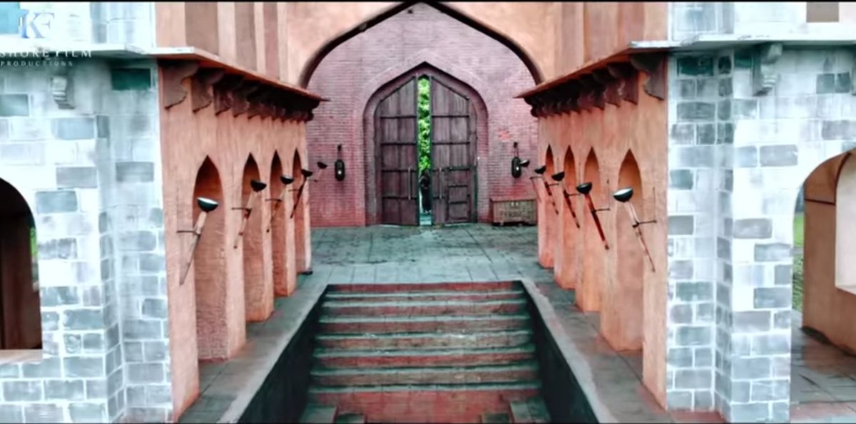 ~•🫴Aesthetics ✨🥀

The location is so beautiful ❤️
Loved many shots 💗

#SumbulTouqeerKhan
#SumedhMudgalkar #Sazishen