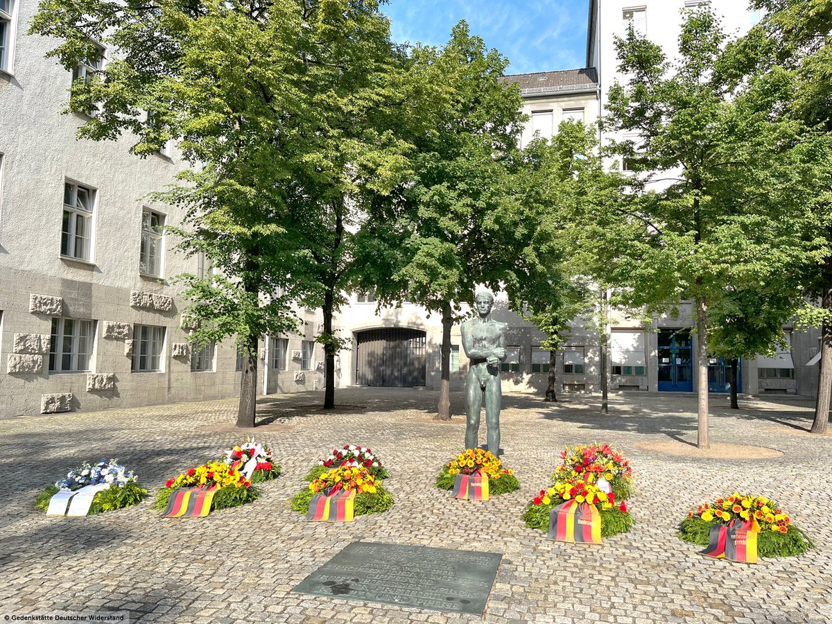 Heute, am nationalen Gedenktag für den Widerstand gegen die nationalsozialistische Gewaltherrschaft, erinnern wir in der Gedenkstätte Deutscher Widerstand an alle Widerstandskämpferinnen und Widerstandskämpfer und an die Opfer der NS-Diktatur.