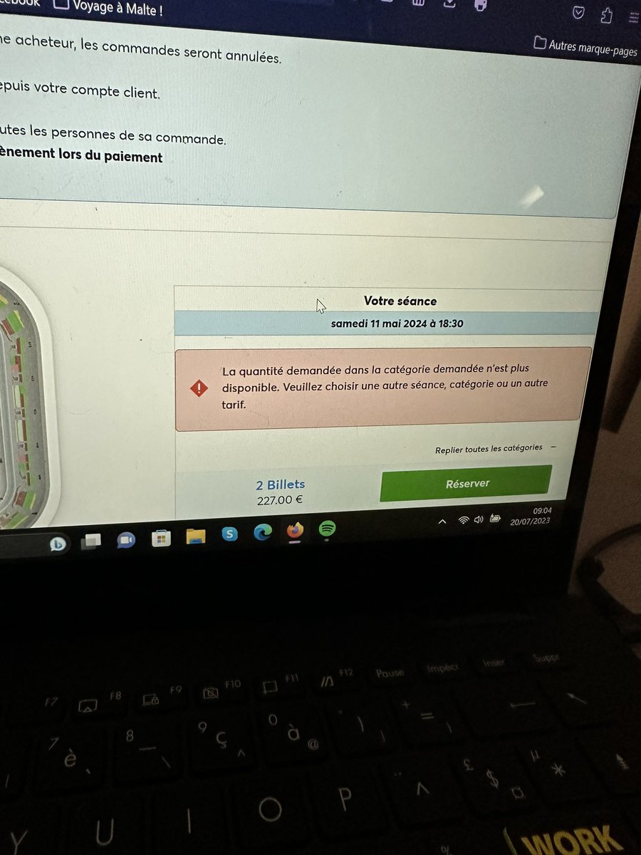 Soulindigo_'s tweet photo. @TicketmasterFR j’ai eu acces direct à la billetterie et c’était déjà sold out ??? C’est quoi de bordel ? Ça fais depuis les 3 jours ça me fais avec Taylor Swift ?? https://t.co/qBJXp8HAzF