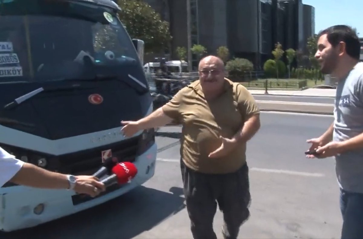 Emniyet kemeri takmadığı için ceza yiyen minibüs şöförü:

"Göbeğim var, yetişmiyor."