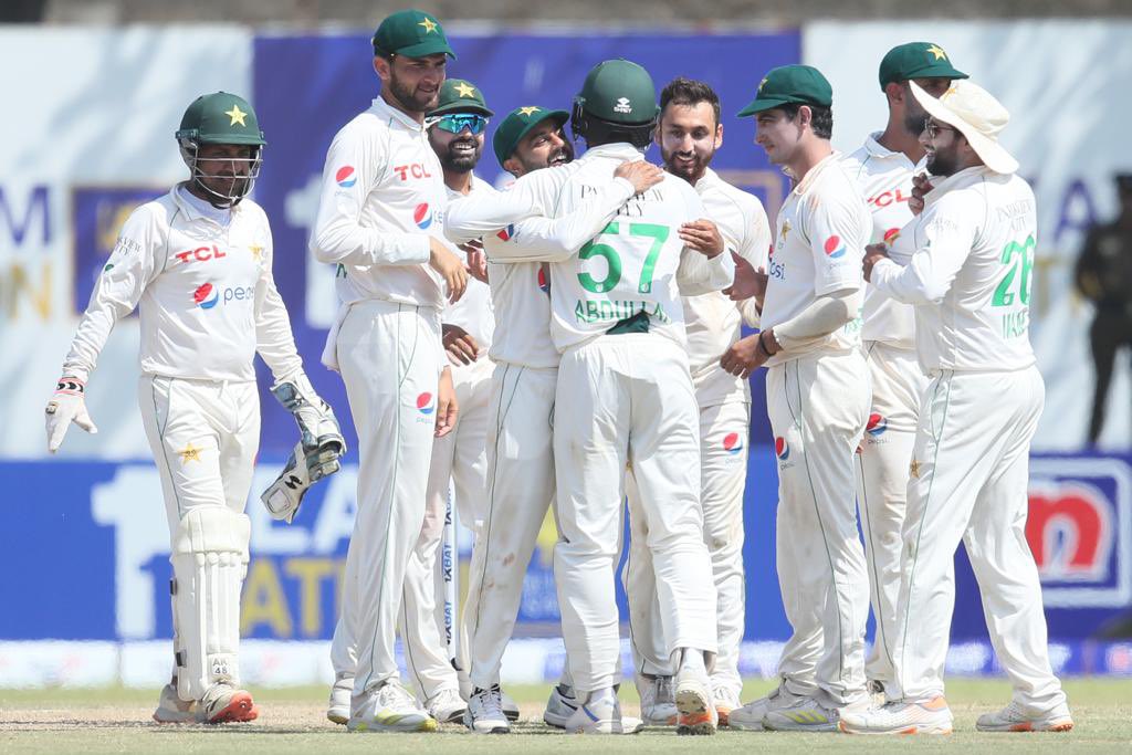 babarazam258's tweet photo. Always a good sign for the team to start on a positive note. It's just a refreshing beginning of an exciting cycle ahead. Saud, Agha, Abrar and Shaheen, you were superb! Keep it going. 👏🏻 https://t.co/GbkwE9U2Ve