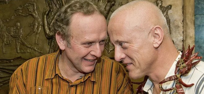 Jan Hnízdil pro PL: "Jaroslav Dušek má plné právo svoje názory sdělovat, byť by byly mylné. Navíc v současné době není prokázané, že vše, co Jarda uvádí, je chybné, resp. nepravdivé, to ukáže až budoucnost. Jakákoliv cenzura kohokoliv je fašismus."