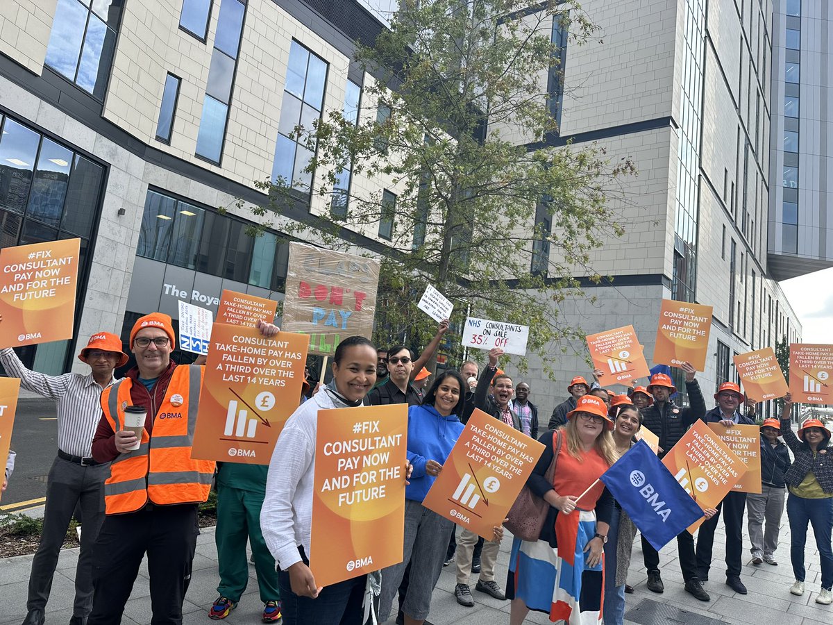 Den Langhor tweet media