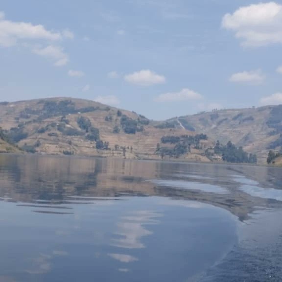 PloverTours's tweet photo. Lake Bunyonyi is placed in the western part of Uganda it's untold beauty is magically amazing  visit today for a hike to the community , Zipline and lots of canoe and boat cruise
#plovertoursandtravel
#explorewest
#adventureuganda
#visituganda

info@plovertoursandtravel.com https://t.co/3KQSk5K6cI