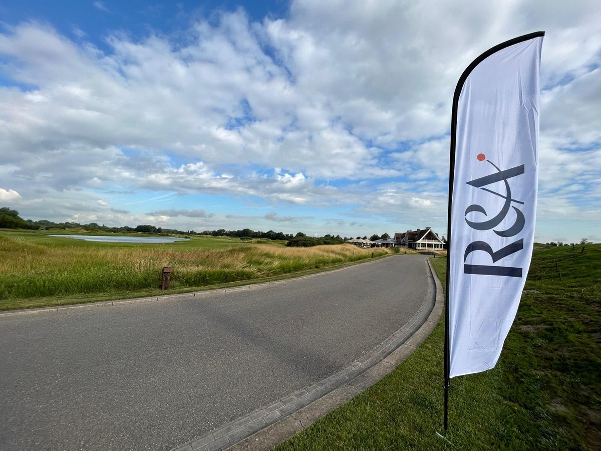 NGF_'s tweet photo. Een goed begin van @EggingStijn op woensdag in de English Boys U16 McGregor Trophy @Hunstanton_Golf: T8 ➡️  https://t.co/X4CWRgyv2n
⛳️ 36 holes
🏌️‍♂️ 43 players 
🏆 1 trophy
@EnglandGolf https://t.co/e5dbDisYDQ