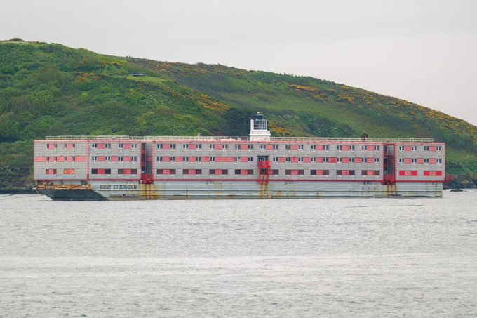 archer_rs's tweet photo. It's worth noting the money being spent on these prison boats is the same amount calculated to be needed to end child poverty in the UK. https://t.co/xcJfzxUSfk