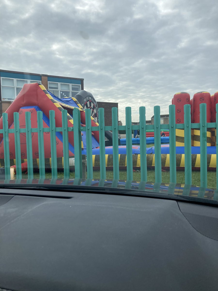 WOWWpsychology's tweet photo. When you rock up to a primary school in the last week of term and see giant inflatables being blown up, you just know itβs going to be a great day!
Thinking of squeezing having a go on that dart board between consultations π―
#twittereps #inflatablelife #onehundredandeighty https://t.co/YvkzBbBcw6