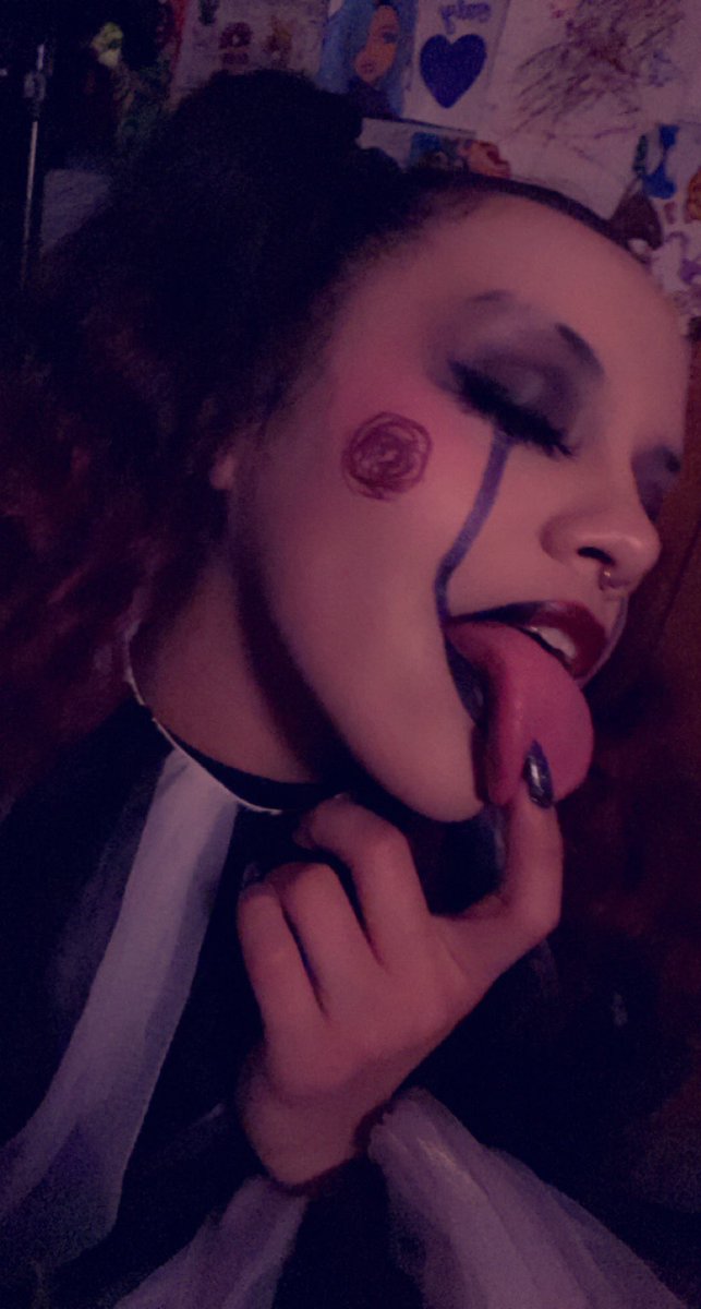 OnTheRunForFun's tweet photo. 😈👅🫦 https://t.co/WMLIVxDKDk
