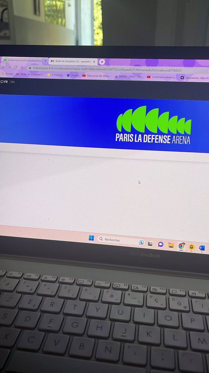 Il me propose même plus rien le site il a été blasé  #TaylorSwiftTheErasTour