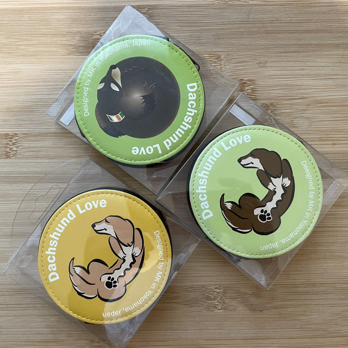 DesignDachshund's tweet photo. 💝 ダックスの小物入れにもなるコインケース

この３つで最後となります。

どれも500円
バンダナと合わせて1000円
送料185円です。

ご希望の方はメッセージへ
ご検討よろしくお願いします。 https://t.co/7rsFM6vjMQ